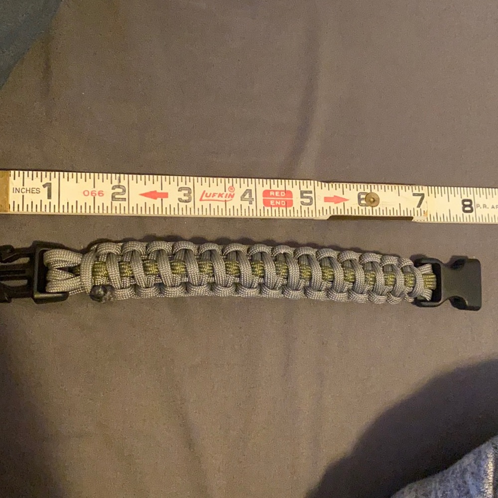 Paracord Survival Bracelet